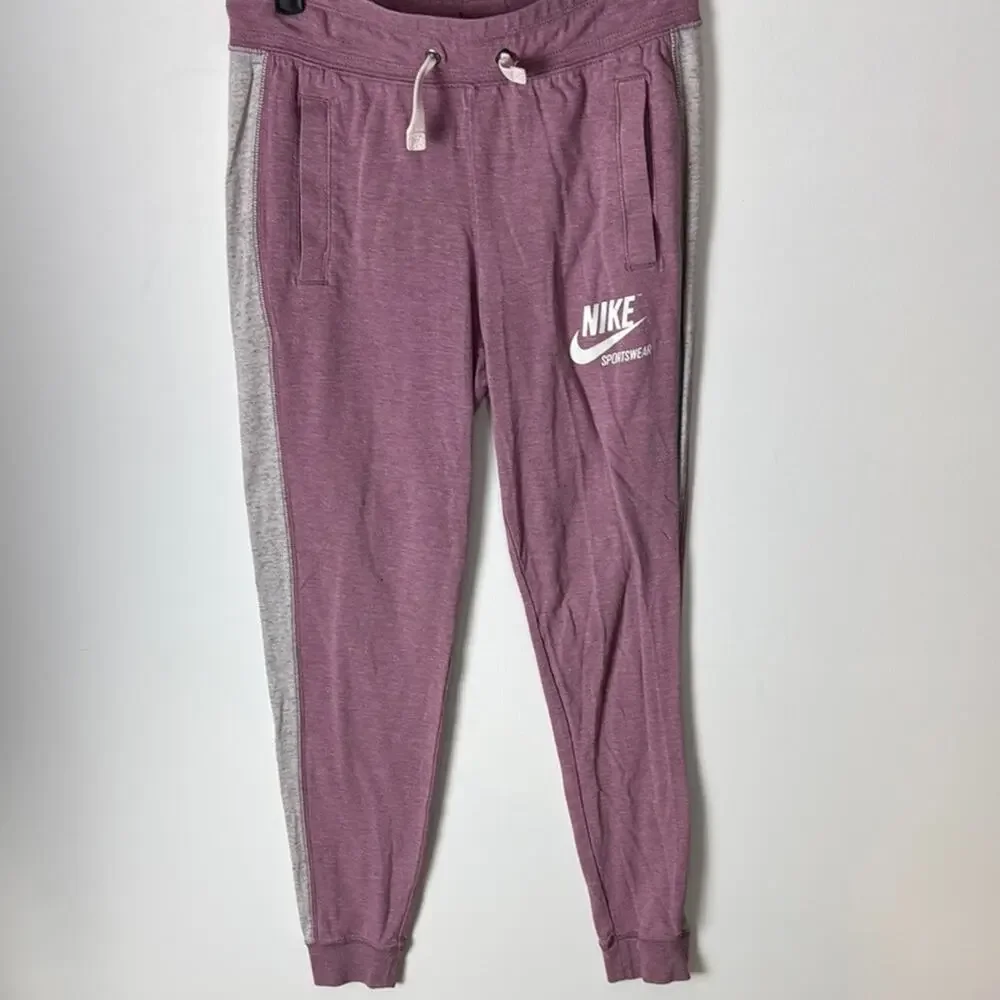 Nike Joggers - Women's XS